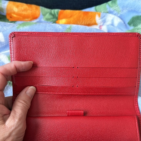 LOUIS VUITTON ❤️EPI Red Tri-fold Leather NEW/Unused Flawless Authentic Vintage - Picture 11 of 16